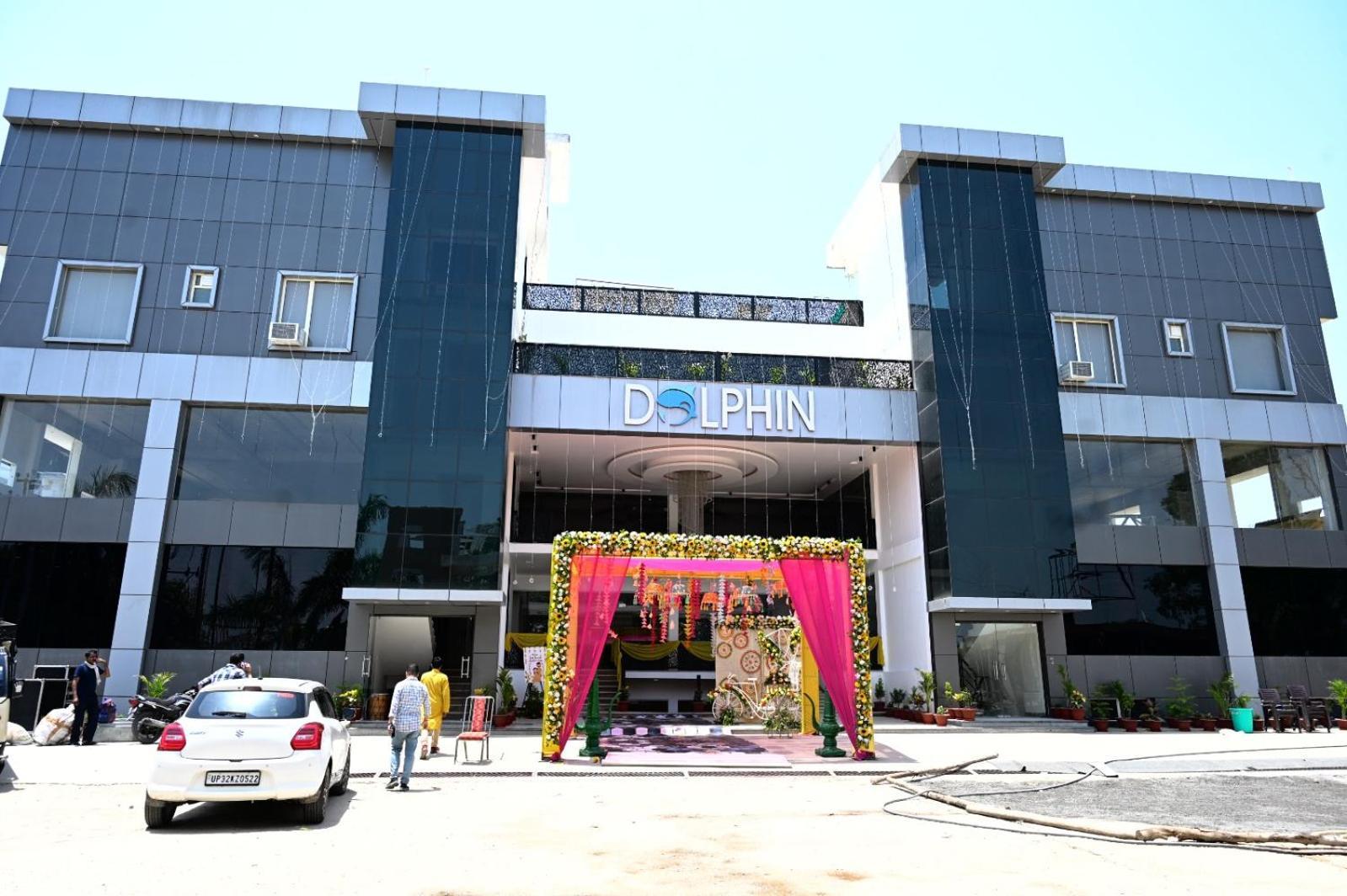 Dolphin Club Hotel Chinhat Luaran gambar
